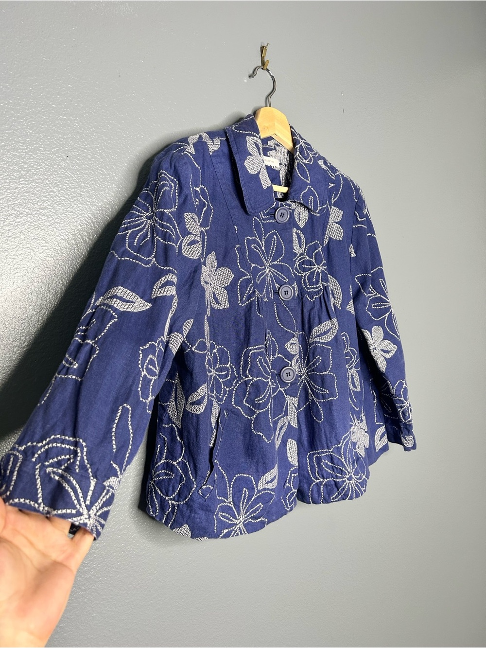 JM Collection VTG Shirt Jacket with White Floral Embroidery Artsy CottageCore M